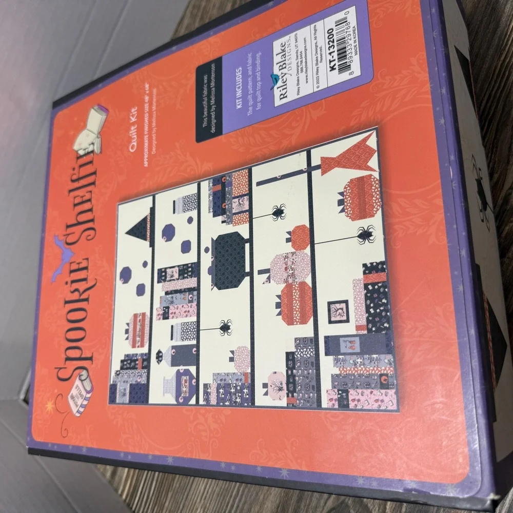 Riley Blake Spookier Shelfie Halloween Quilt Kit Melissa Mortenson KT-13200 NEW